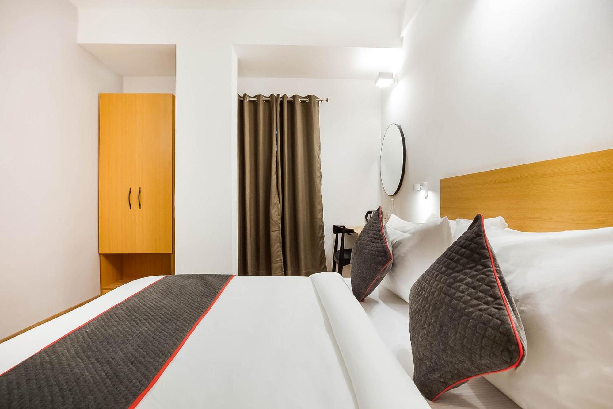 Super Townhouse Lords Inn Regency Mānglia Exteriér fotografie